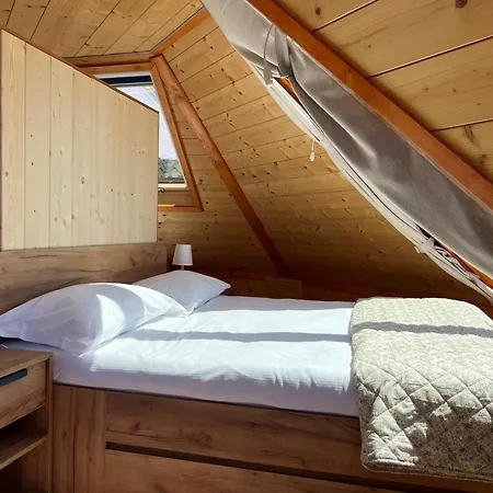 Dalai Lama Village Ferienpark Antey-Saint-André