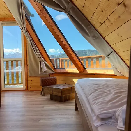 Dalailama Village 3*