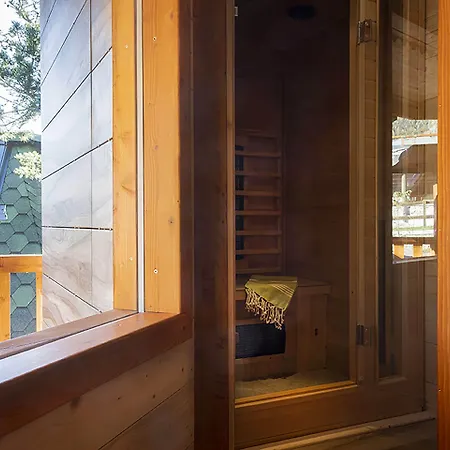 Dalai Lama Village Antey-Saint-André