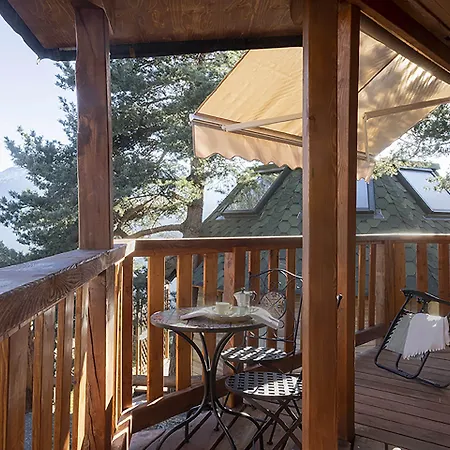 Dalailama Village 3*