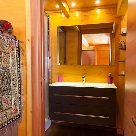 Dalailama Village 3*