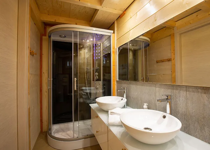 Dalai Lama Village 3*